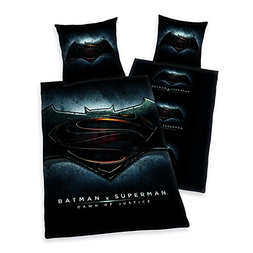 Batman vs Superman Bettwäsche, 2-teiig, 80 x 80 cm, 135 x 200 cm Polyester 100% Batman vs Superman Bettwäsche, 2-teiig, 80 x 80 cm, 135 x 200 cm Polyester 100%