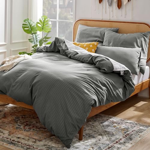 Sonive Deluxe Mikrofaser Bettbezug-Set mit Kissenbezug – Bettwäsche 200x200cm/ Kissenhülle 80x80cmx2, Dunkelgrau Sonive Deluxe Mikrofaser Bettbezug-Set mit Kissenbezug – Bettwäsche 200x200cm/ Kissenhülle 80x80cmx2, Dunkelgrau