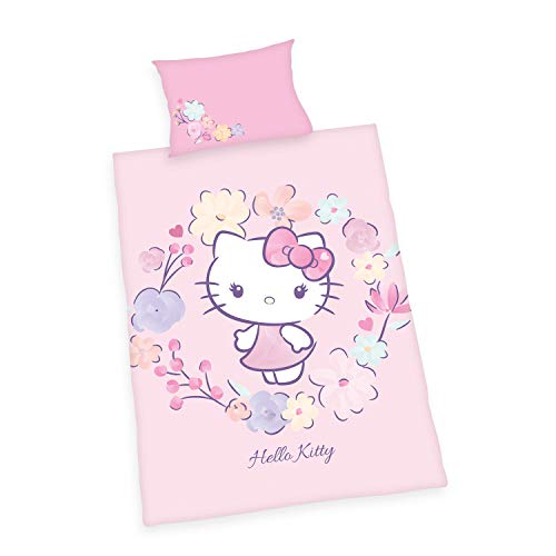 Herding Hello Kitty Bio-Bettwäsche-Set, GOTS-zertifiziert, Wendemotiv, Kopfkissenbezug 40 x 60 cm mit Hoteleinschlag, Bettbezug 100 x 135 cm mit leichtläufigem Reißverschluss, Baumwolle/Renforcé