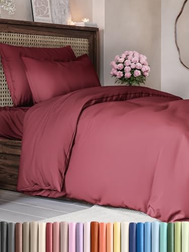 3-teiliges Bettwäsche-Set 200x200 cm mit Bettbezug und 2 Kissenbezügen 50x80 cm – Weiche, atmungsaktive und pflegeleichte Mikrofaser – Mit Reißverschluss und Eckbändern – Oeko-TEX – 3PC - Weinrot