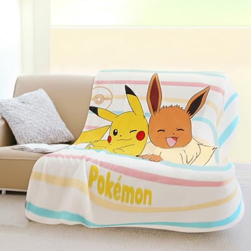 Familando Pokémon Kuscheldecke XL 150x200 cm - Fleece Decke mit Pikachu und Evoli - Weich, hautfreundlich, farbecht Kinder & Fans - pflegeleicht, schnelltrocknend, Öko-Tex Standard